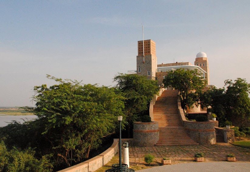 Sardar Samand Palace, India